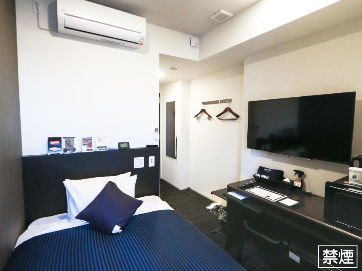 Hotel Livemax Yokohama Stadium Mae Zewnętrze zdjęcie